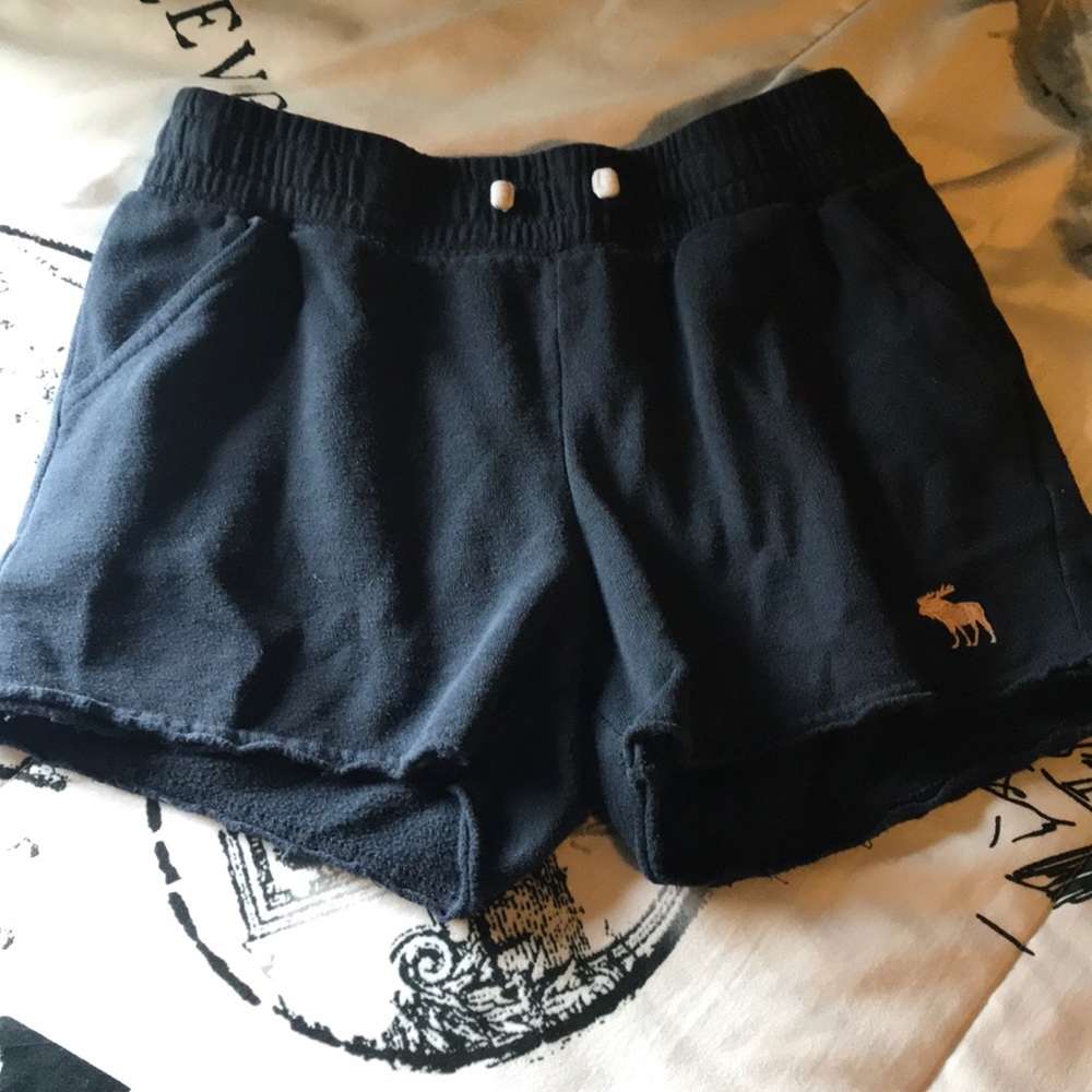 Girls size 11/12 navy blue Abercrombie shorts